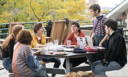 Students eating outdoors at The Met